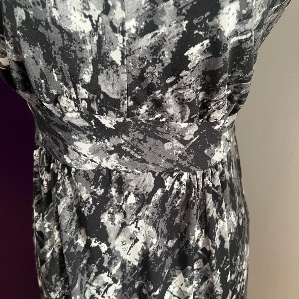 Trulli Black and White Sleeveless Dress
